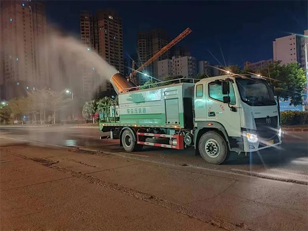 天地美霧炮車(chē)，高州市城市大面積快速?lài)婌F消殺